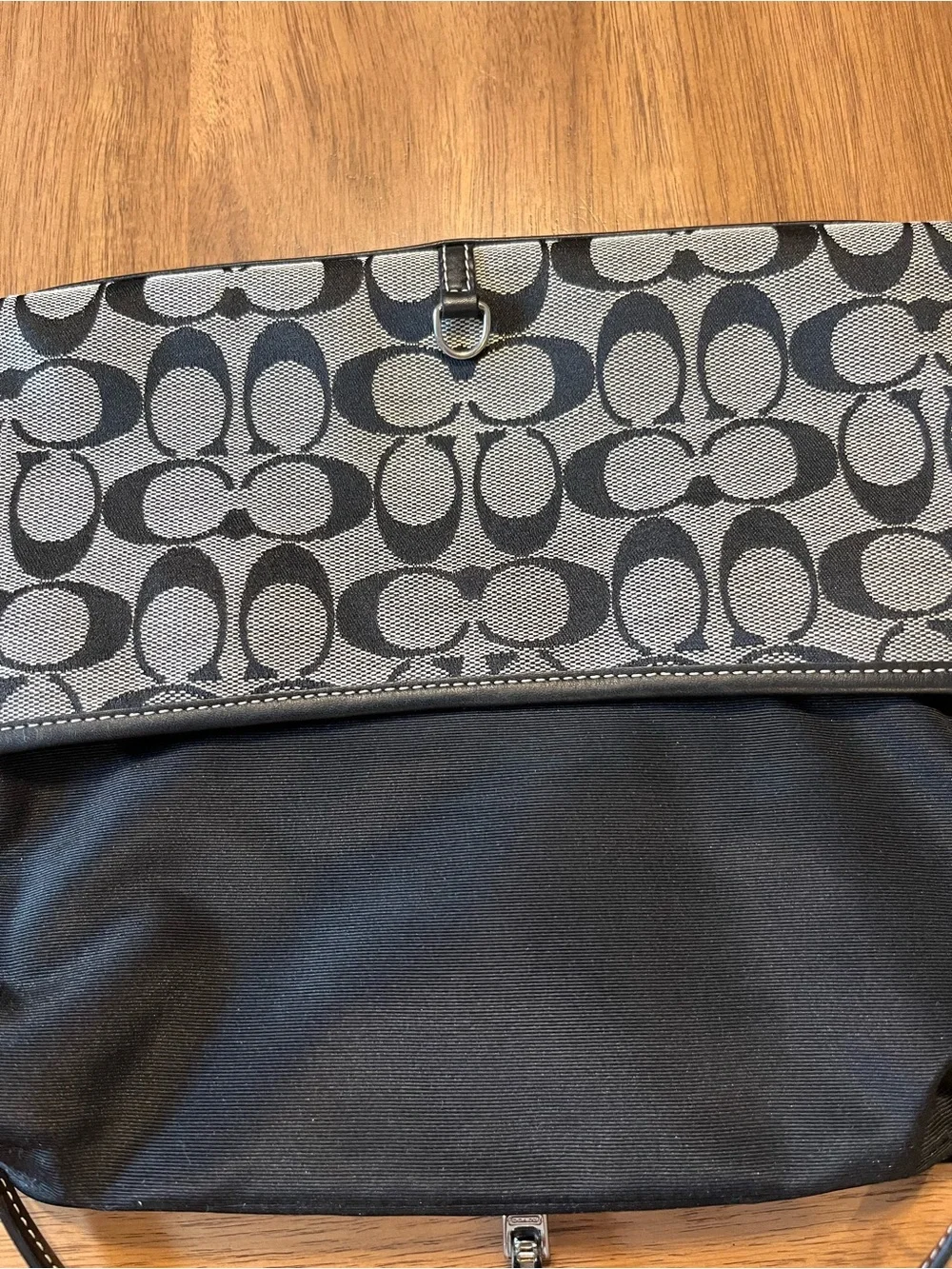 Coach Signature Black & Gray Hampton Clip Demi Shoulder Bag Vintage